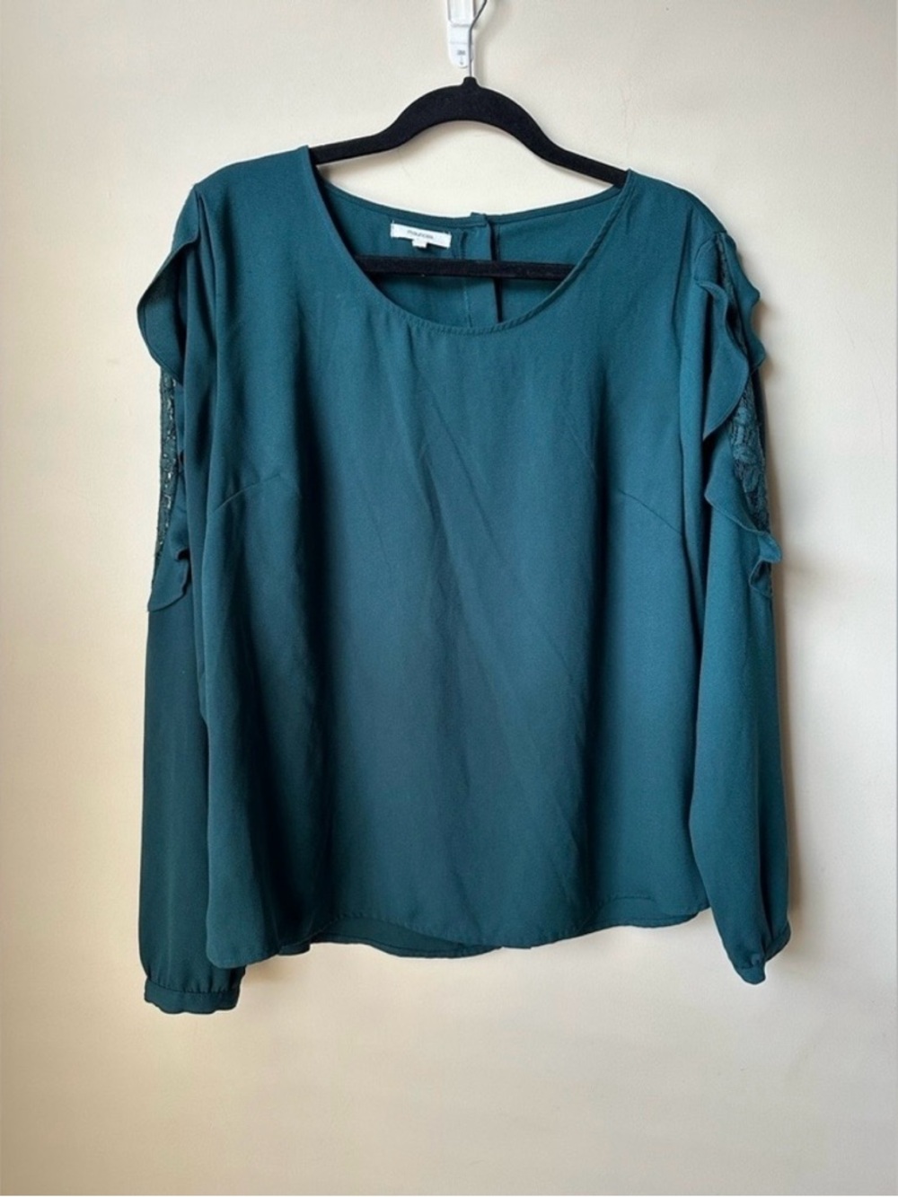 Maurices Green Blouse Ruffled Lacy Sleeves Size XL Buttoned Back CottageCore